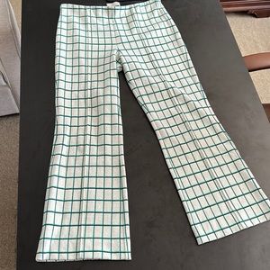 Essential Crop Flare